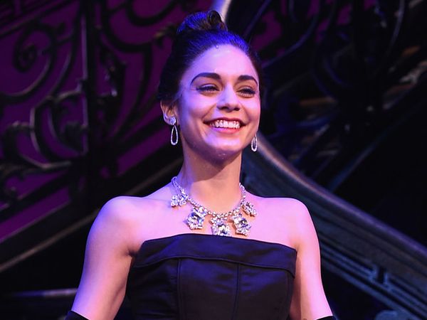 Debut Perdana Vanessa Hudgens di Broadway