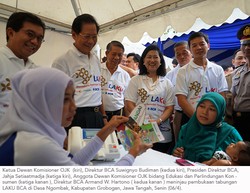 LAKU PANDAI Menyediakan Produk Keuangan yang Sederhana