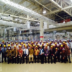 Bersihnya Pabrik Komponen Otomotif di Cikarang: Tak Boleh Ada Debu