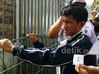 Begini Cara Mario Tembus Bandara dan Naik Roda Pesawat