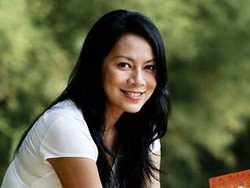 Dewi Lestari Berdongeng Soal Cinta Secangkir Kopi di Dongeng Secangkir Kopi