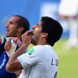 Soal Insiden Gigitan, Suarez Sebut Chiellini & Ivanovic sebagai Provokator