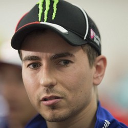 Human Error Sebabkan Masalah Helm Lorenzo di Qatar