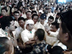 Ricuh Sebentar, Rapat Golkar Sumut yang Dihadiri Agung Berakhir Tertib