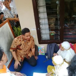 Mendikbud Anies Blusukan Cek Aktivitas Kampung Matematika di Bogor