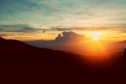 Aneka Sunrise dan Sunset Cantik dari Indonesia