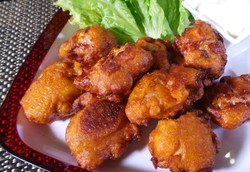 Video Resep: Crunchy Sriracha Chicken Bites
