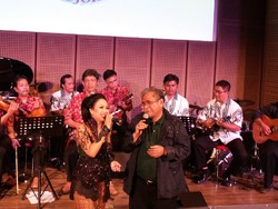 Slamet Rahardjo Pun Menyanyi Keroncong