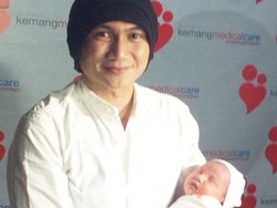 Dikaruniai Putra Lagi, Ini Cerita Bahagia Anji