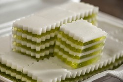 Balapis, Kue Berlapis-lapis yang Legit Bisa Dibuat Sendiri dengan Cara Ini!