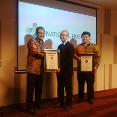 Surabaya Kota Pertama di Indonesia Mampu Lakukan Operasi Parkinson