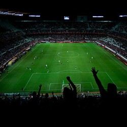 Benteng Ramon Sanchez Pizjuan Menghadang Barcelona