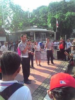 Saat Para Polisi Lalu Lintas Menggelar Operasi Dangdutan di CFD