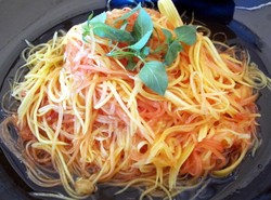 Yuk Buat Gohu dari Pepaya Muda yang Pedas Segar