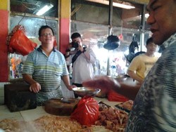 Blusukan ke Pasar, Mendag Gobel Klaim Harga Sembako Stabil