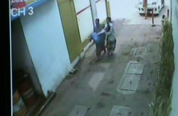 CCTV Rekam Pelaku Persalinan Paksa dan Buang Oroknya di SPBU