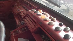 Demam Akik, Sopir Angkot di Bogor ini Tempeli Mobilnya dengan Akik