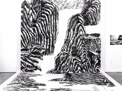 Wow! Seniman Tiongkok Bikin Lukisan dengan Sepatu Roda