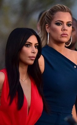 Demi Bertemu Kim Kardashian, Nenek-nenek Ini Rela Menunggu Berhari-hari