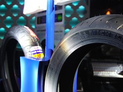 Kompon Ban Depan dan Belakang Michelin Pilot Road 4 Beda Lho...