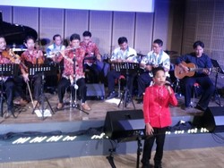 Polisi Hingga Bupati Ikut Mainkan Keroncong