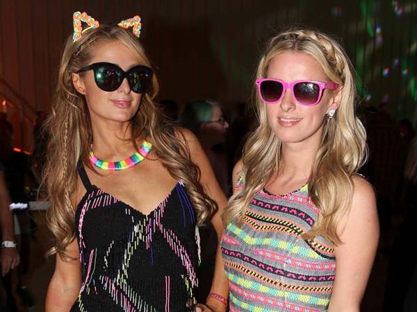 Party Time! Paris dan Nicky Hilton Kompak di Festival Coachella