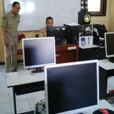 Jaringan Error, UN Berbasis Komputer SMK 3 Kediri Molor