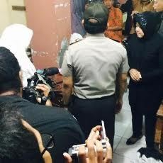 Walikota Risma Sidak UN Berbasis Komputer dan Paper