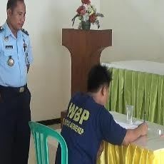 Dua Siswa di Sumenep Jalani UN di Lapas dan Perlindungan Training Center