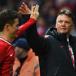 Van Gaal Wajibkan MU Finis Tiga Besar