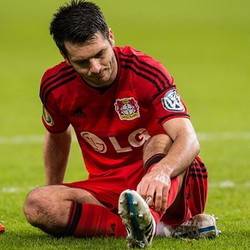 Berkelahi dengan Petugas Keamanan Stadion, Pemain Leverkusen Dipecat