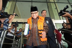 Penyidikan Rampung, Waryono Karno Segera Disidang