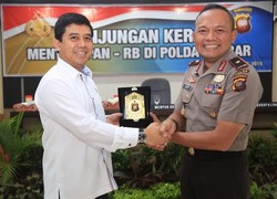 Menteri Yuddy Sambangi Polda Kalbar, Cek Penerapan Reformasi Polri dan Zona Integritas