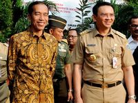Jokowi Tinjau UN di SMA 2 Jakarta