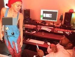 Miley Cyrus Sibuk Garap Album Baru?