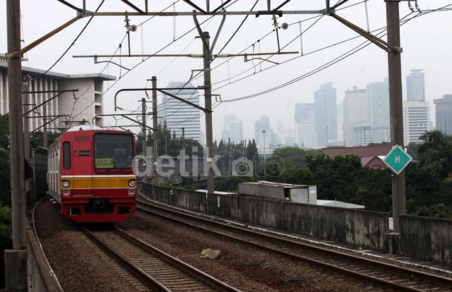 Wajah Modern Kereta Api RI, dari Mesin Tiket Canggih Hingga