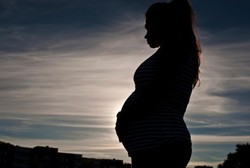 Tak Cukup Nutrisi, Bayi Ini Meninggal dalam Kandungan dan Tetap Dilahirkan