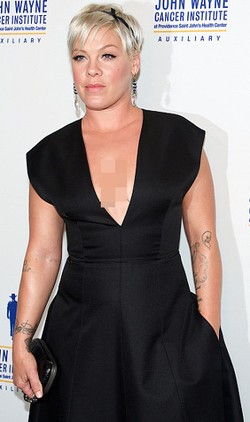 Berat Badan Naik, Penyanyi Pink Mengaku karena Bahagia