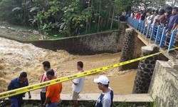 Mayat Pria dengan Wajah Remuk dan Leher Terlilit Tali Ditemukan di Jatiasih Bekasi