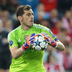 Dua Rekor Casillas dalam Skor Kacamata di Calderon