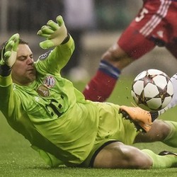 Neuer dan Kisah Heroiknya di Dragao