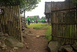 Dihibur Jaipong & Debus di Kampung Budaya Sindangbarang Bogor