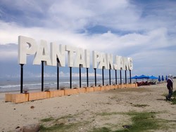 Ke Bengkulu, Jangan Lupa Main-main ke Pantai Panjang