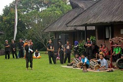 Belajar Budaya Sunda di Kampung Budaya Sindangbarang Bogor