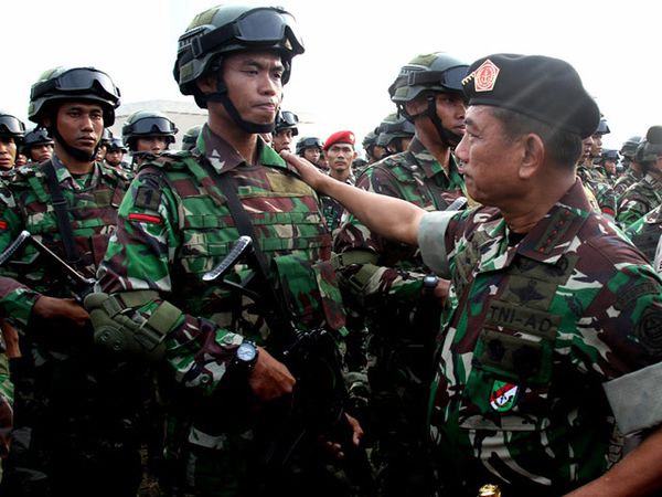 Panglima TNI Pimpin Apel Pengamanan KAA