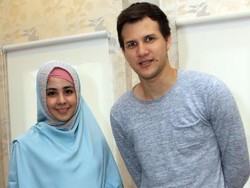 Jelang Nikah, Stuart Collin Latihan Ijab Kabul Lewat Sinetron