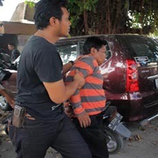 Judi Indrapura Lama Digerebek, Pejudi Kocar-kacir