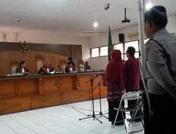 Bupati Karawang Divonis 6 Tahun Penjara, Istrinya 5 Tahun