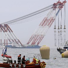 Setahun Tragedi Sewol, Presiden Korsel Janjikan Pengangkatan Bangkai Kapal