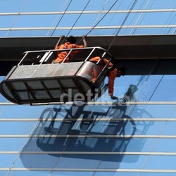 Mulai 1 Juli, Pengusaha Wajib Setor 8% dari Gaji Karyawan untuk Iuran Pensiun